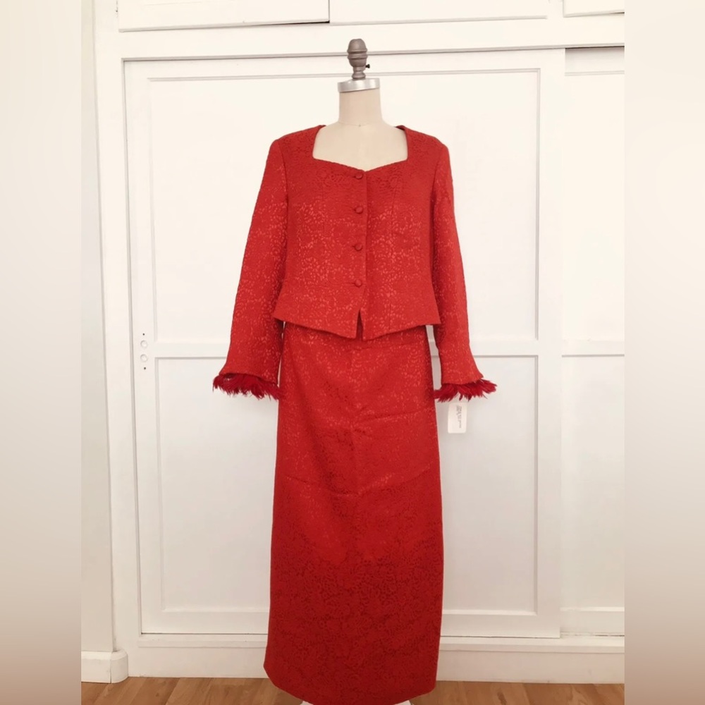 Mackie by Bob Mackie Evening Formal Woman’s 2 pc Suit